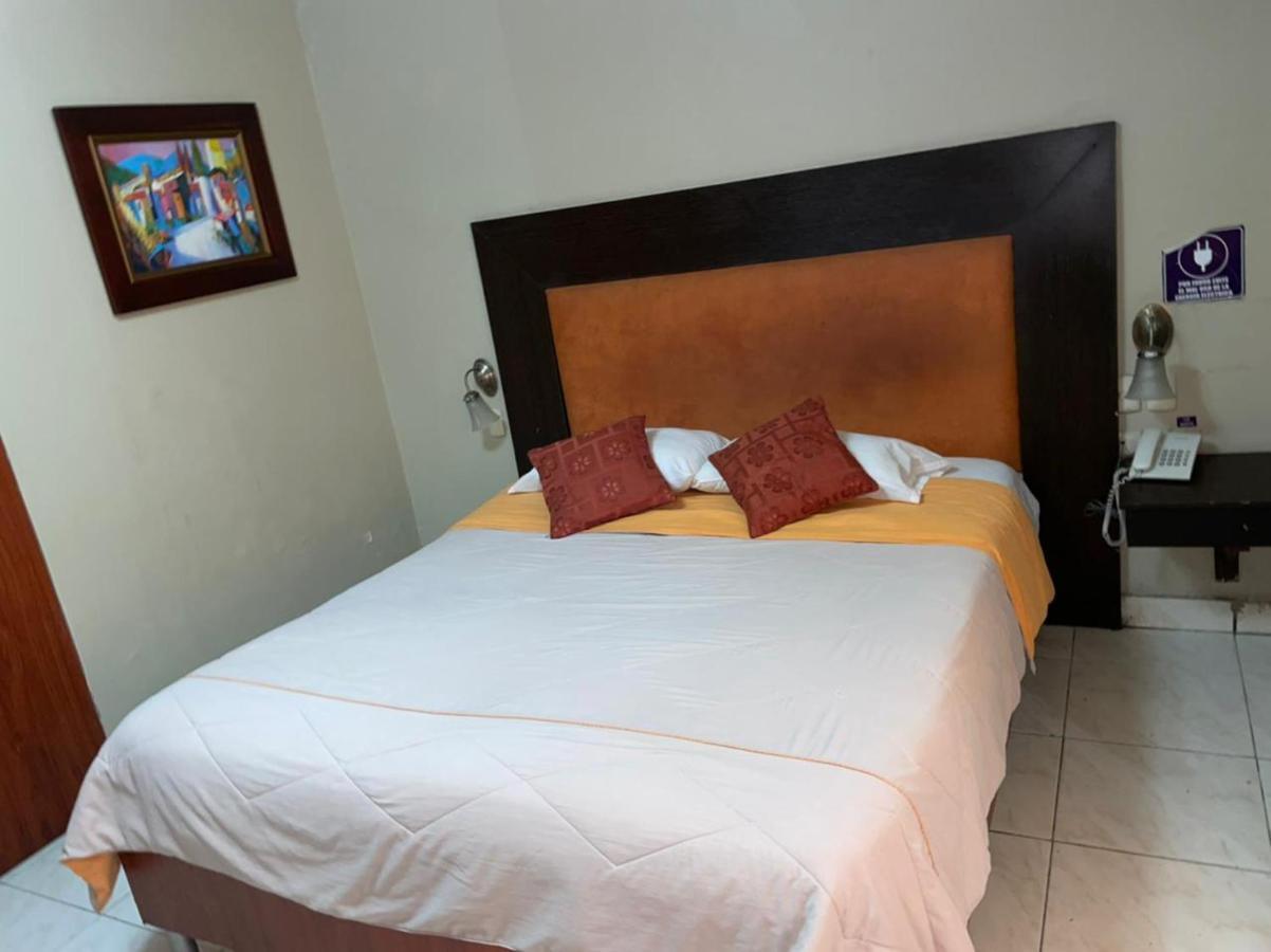 Tropical Inn Hotel Guayaquil Dış mekan fotoğraf