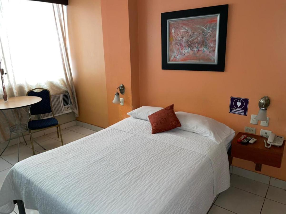 Tropical Inn Hotel Guayaquil Dış mekan fotoğraf