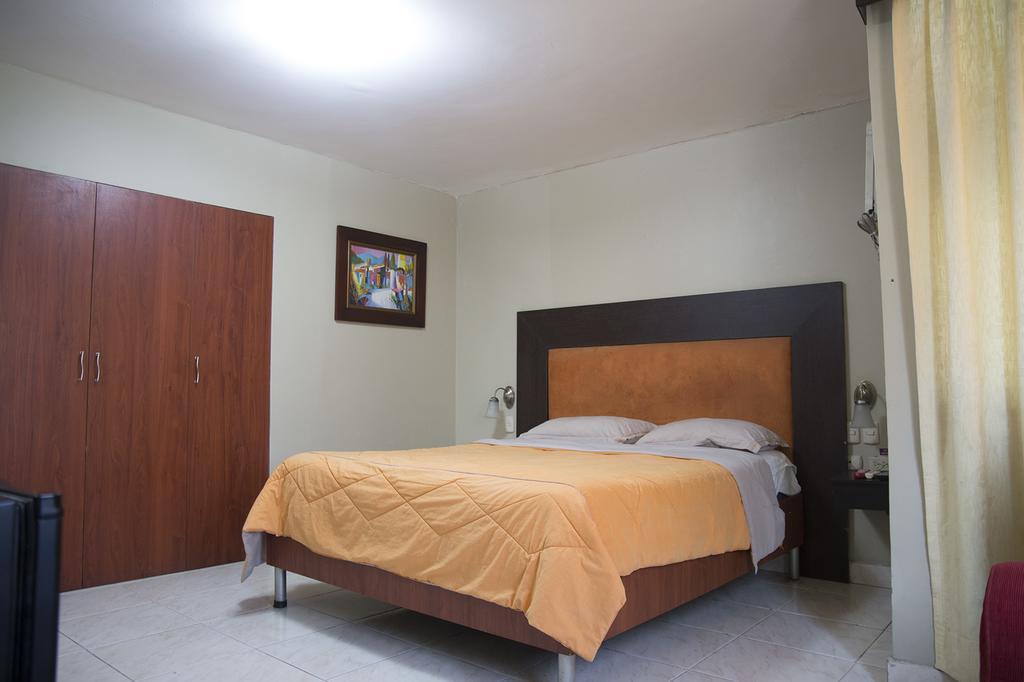 Tropical Inn Hotel Guayaquil Dış mekan fotoğraf
