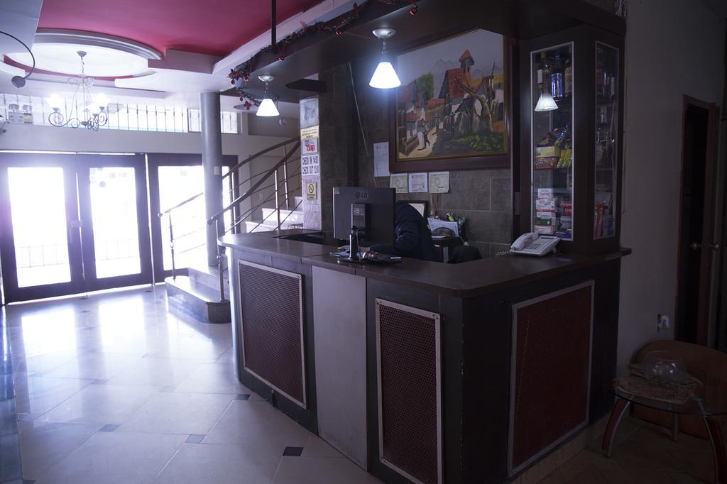 Tropical Inn Hotel Guayaquil Dış mekan fotoğraf