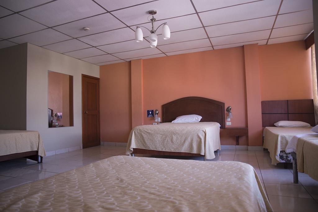 Tropical Inn Hotel Guayaquil Dış mekan fotoğraf